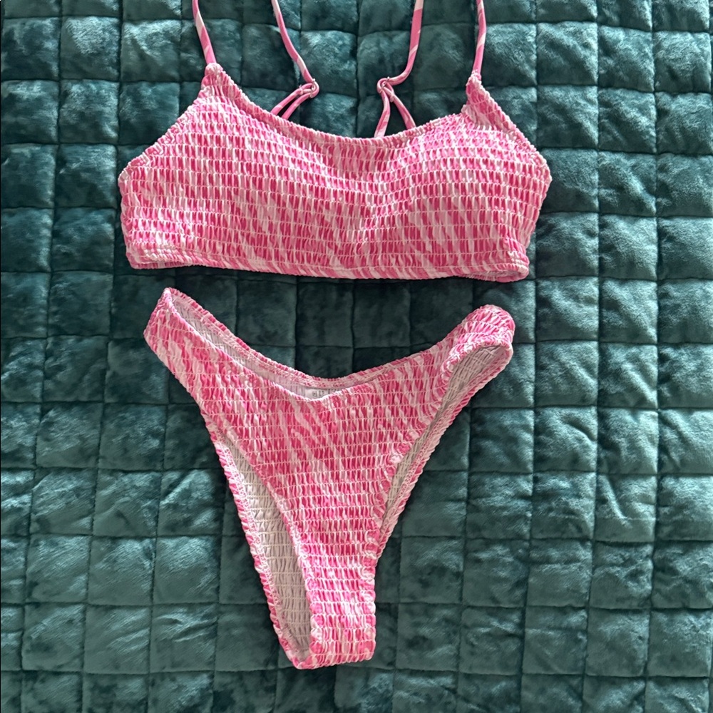 SHEFIT Pink Textured Bra Set